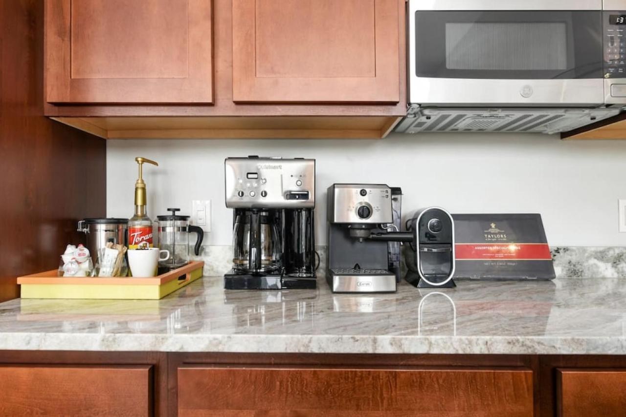 Hostwise Stays - The Washington At Chatham - Free Parking, Private Gym, More! Pittsburgh Esterno foto